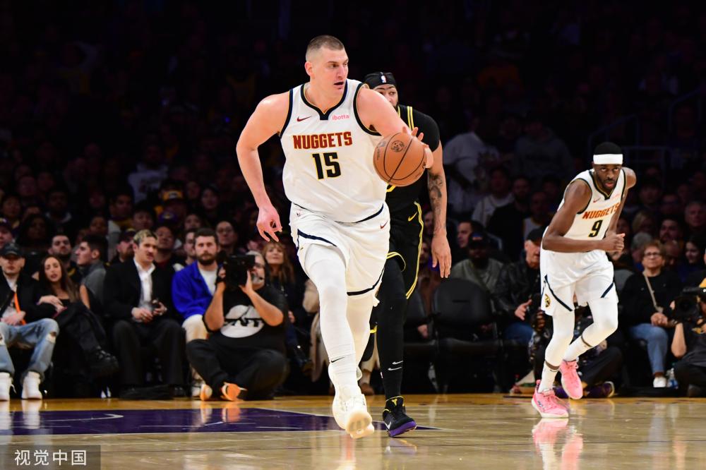 山书写属于 山书写属于