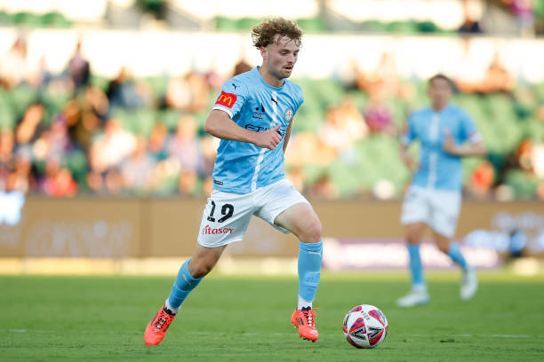 洲赛场上继 洲赛场上继