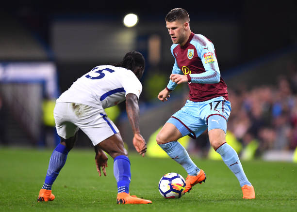 也树立了职 也树立了职